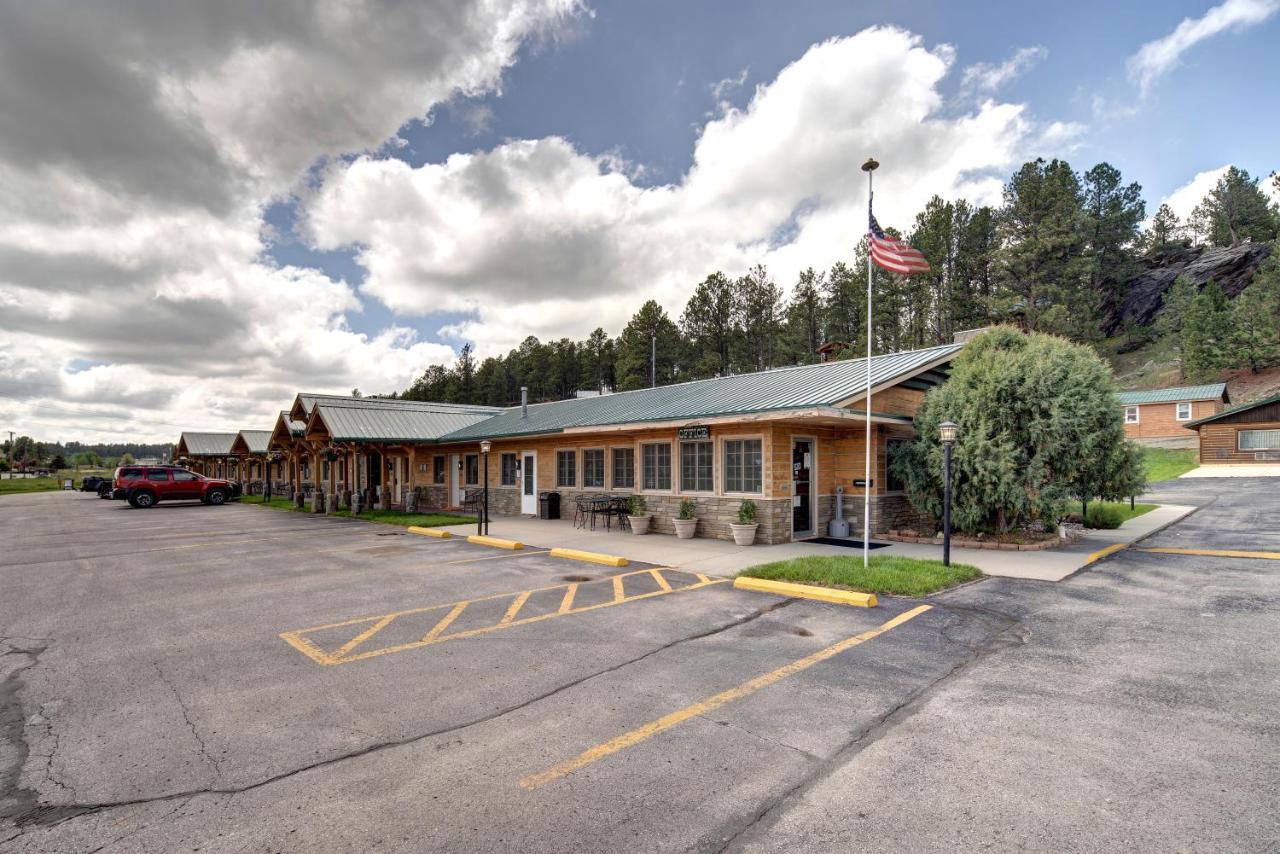 Rock Crest Lodge & Cabins Custer Exterior foto