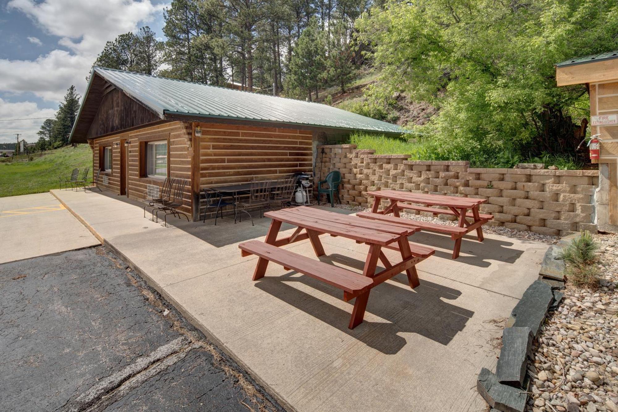 Rock Crest Lodge & Cabins Custer Exterior foto